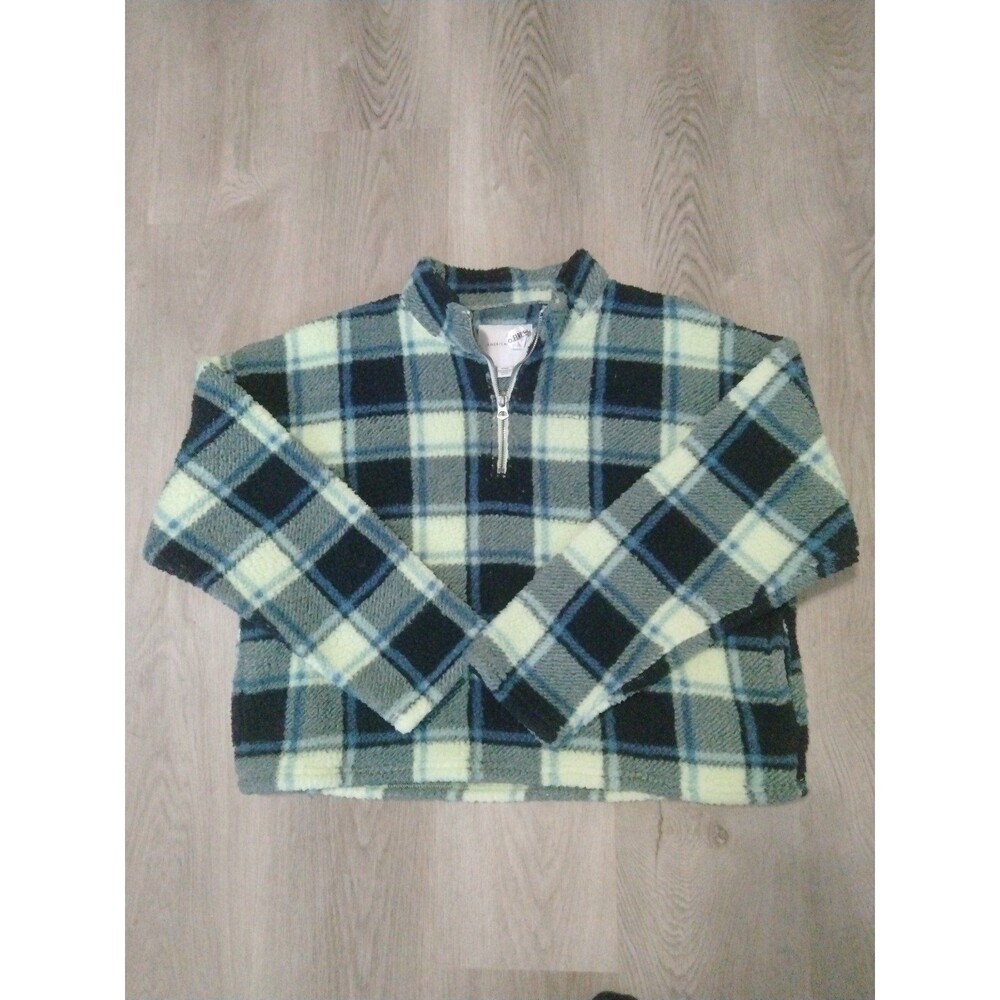 American Eagle Sherpa pullover Medium blue plaid